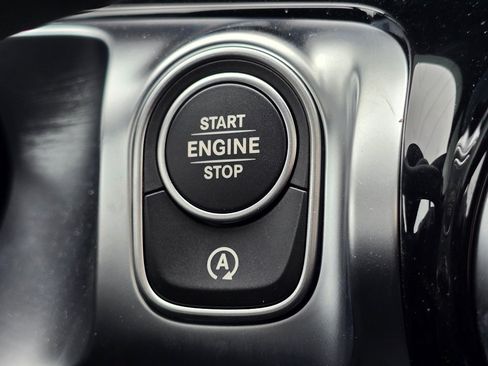 New 2026 Mercedes-Benz GLB 250 4MATIC image 43