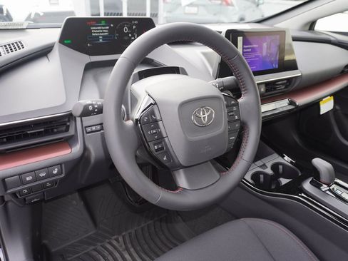 New 2026 Toyota Prius Plug-In Hybrid image 10