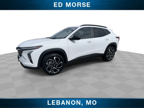 Certified 2024 Chevrolet Trax RS w/ Driver Confidence Package image 5