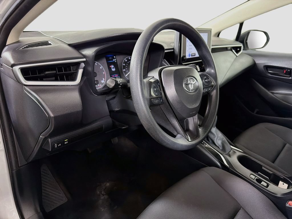 Used 2024 Toyota Corolla LE FWD image 10