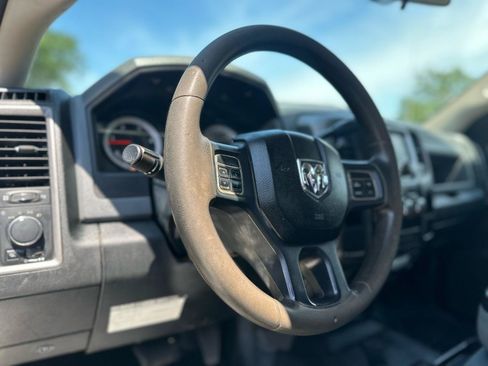 Used 2014 RAM 3500 Tradesman RWD image 11
