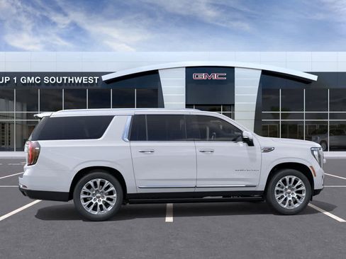 New 2026 GMC Yukon XL Denali w/ Sun & Power Step Package image 5