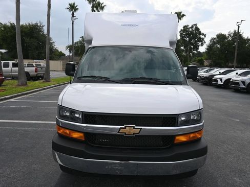New 2026 Chevrolet Express 3500 w/ Power Convenience Package RWD image 8