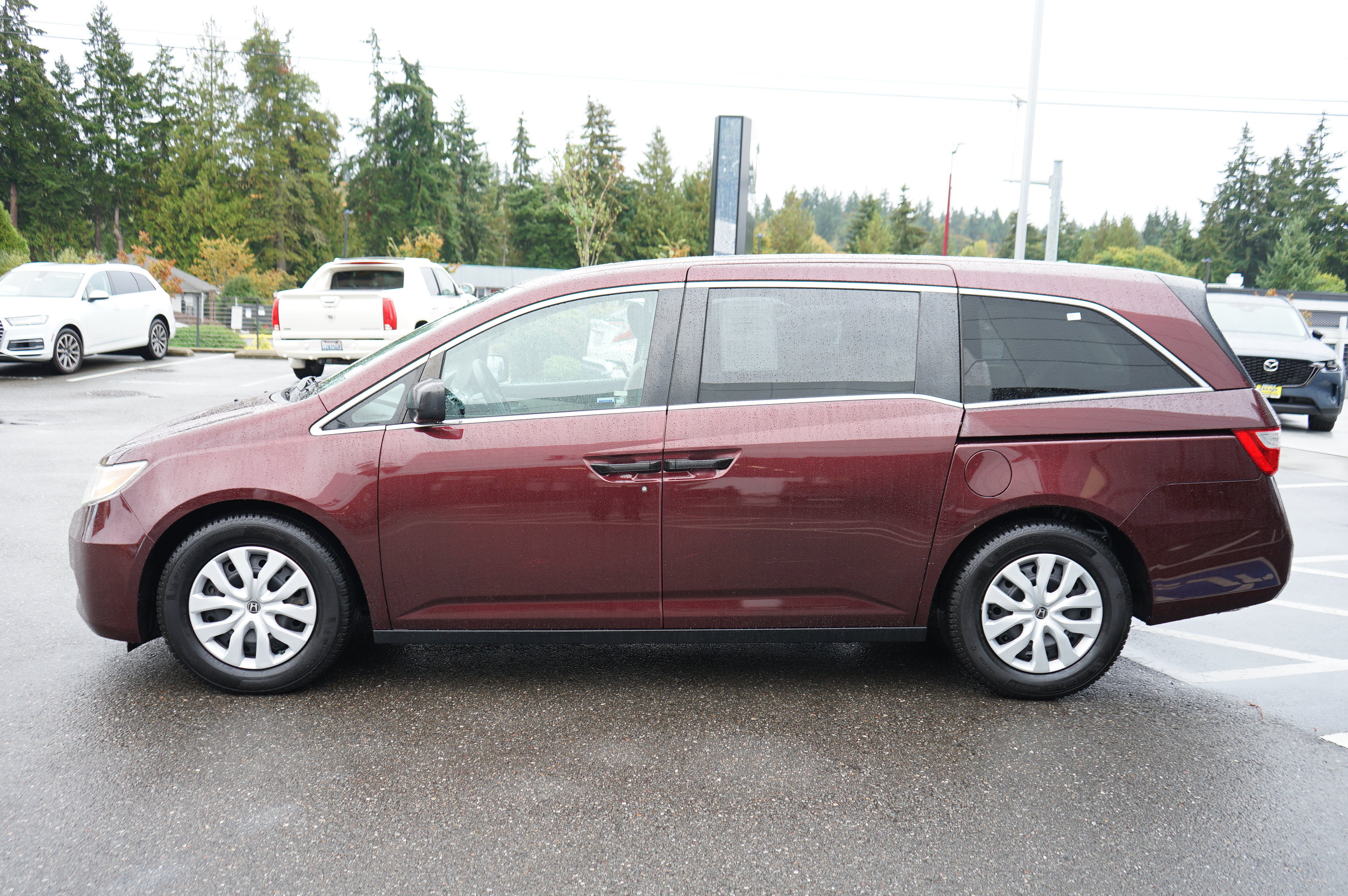 Used 2012 Honda Odyssey LX image 6