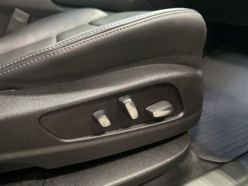 Used 2020 Cadillac XT6 Sport image 13