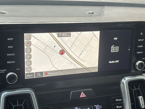 Used 2024 Kia Sorento SX Prestige image 23