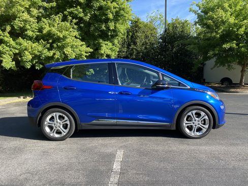 Used 2020 Chevrolet Bolt LT image 10