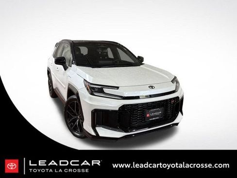 Used 2026 Toyota RAV4 AWD Plug-in Hybrid image 1