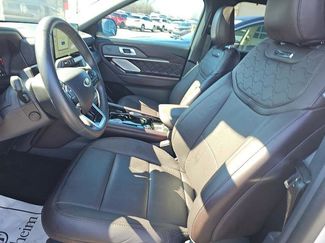 Used 2025 Ford Explorer Platinum w/ Ultimate Package AWD/4WD video 2