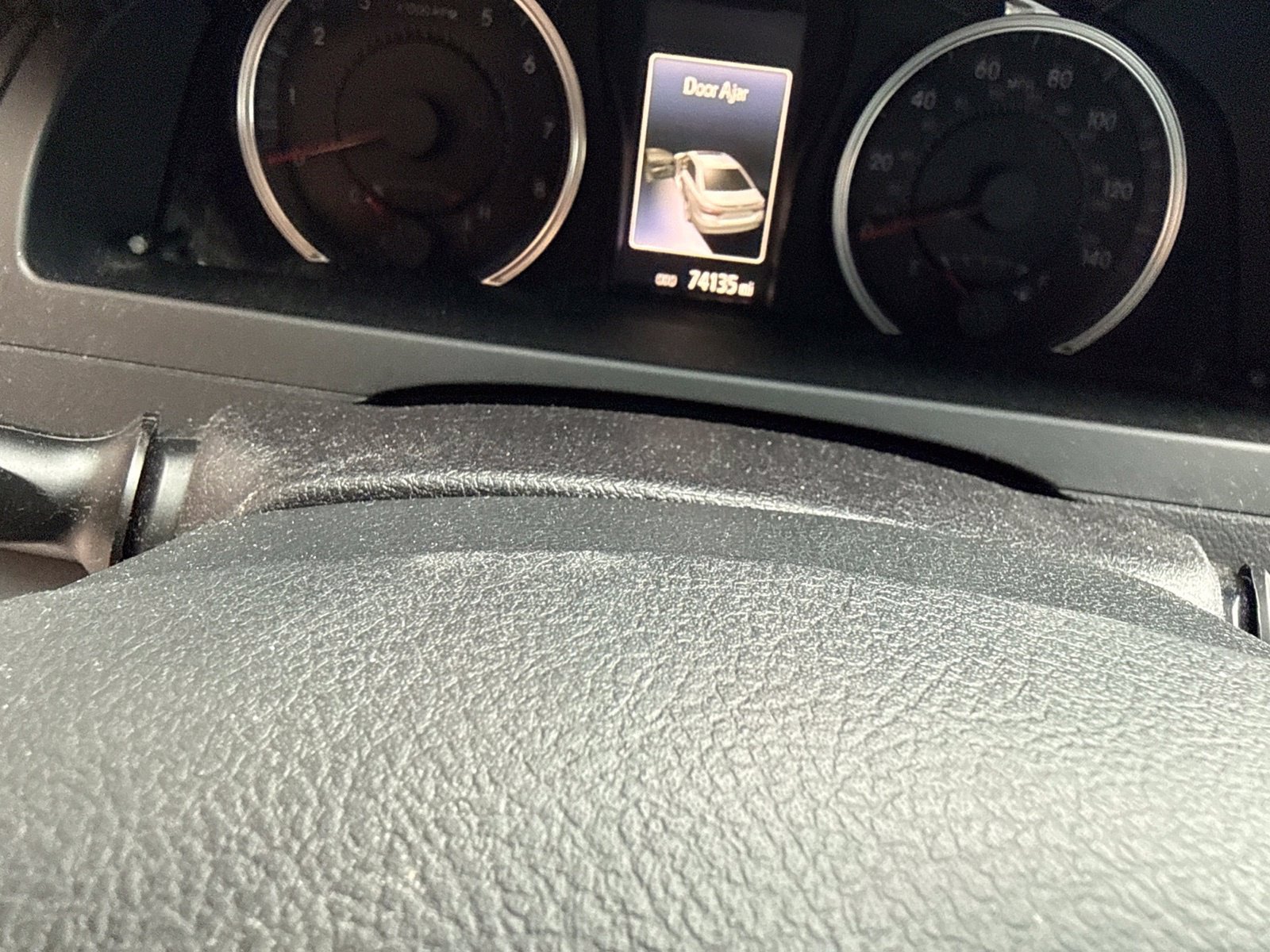 Used 2015 Toyota Camry SE FWD image 8