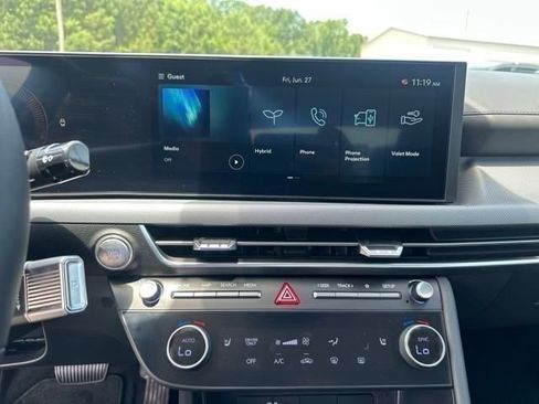 Used 2025 Hyundai Sonata SEL image 18