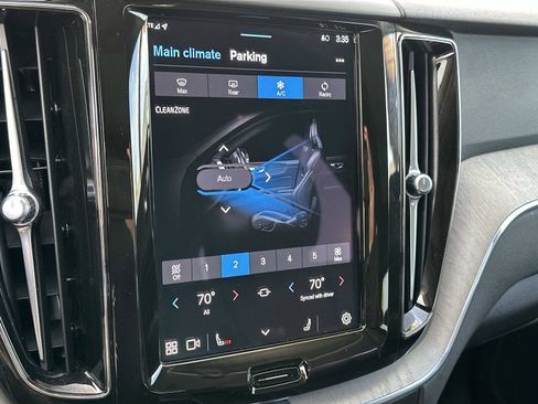 Certified 2025 Volvo XC60 B5 Plus image 12