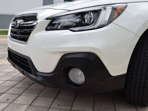 Used 2018 Subaru Outback 2.5i Limited AWD/4WD image 14