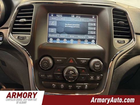 Used 2019 Jeep Grand Cherokee Laredo image 17