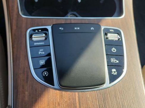 Used 2021 Mercedes-Benz GLC 300 4MATIC image 33