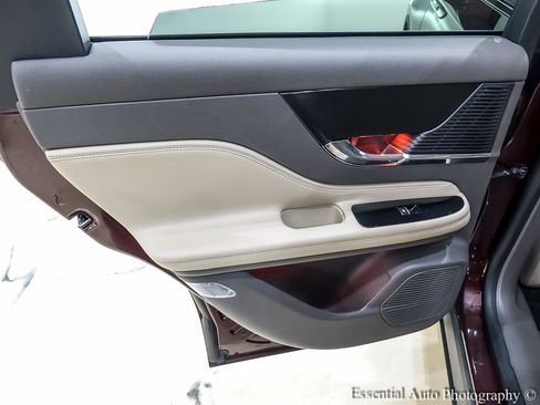 Used 2021 Lincoln Corsair AWD w/ Equipment Group 101A image 28