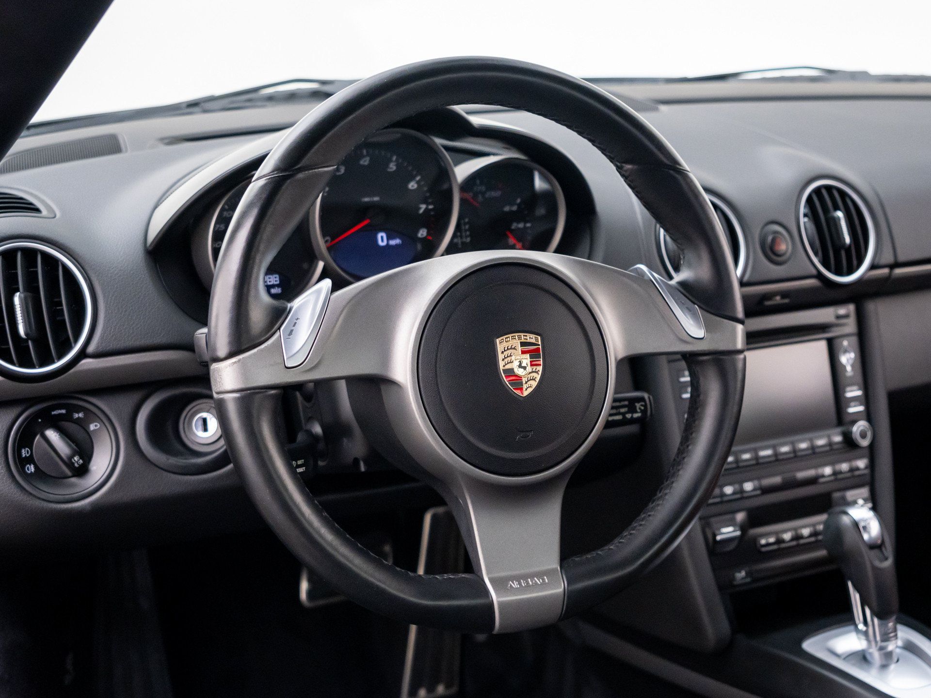 Used 2010 Porsche Cayman RWD image 12