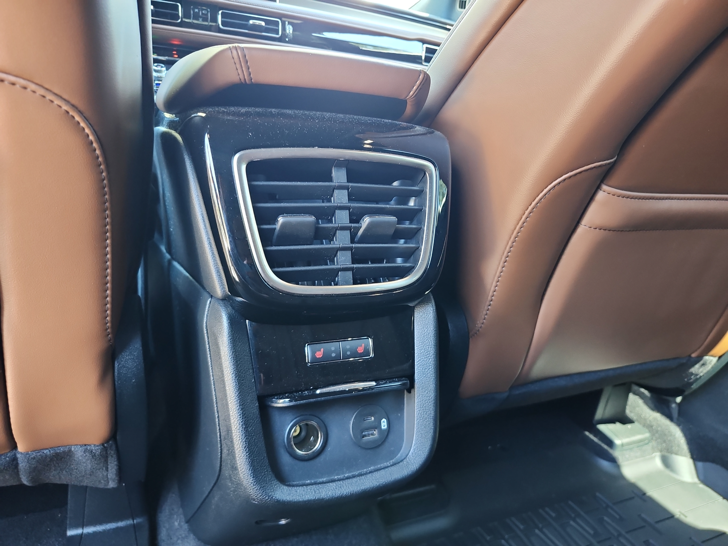 Used 2022 Lincoln Nautilus Reserve w/ Luxury Package FWD image 18