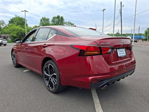 Used 2024 Nissan Altima 2.5 SR w/ SR Premium Package AWD/4WD image 4