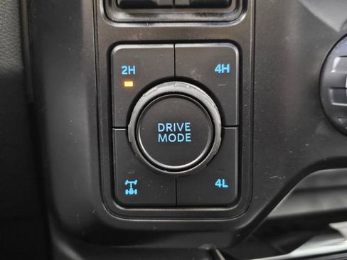 New 2025 Ford F350 Lariat w/ Lariat Ultimate Package image 36