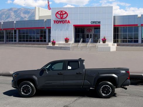 New 2026 Toyota Tacoma TRD Off-Road AWD/4WD image 5