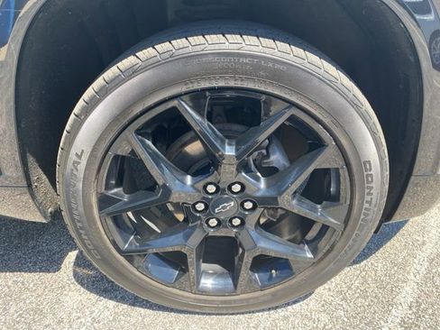 Used 2024 Chevrolet Traverse RS AWD/4WD image 13