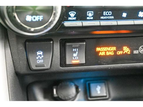 Used 2022 Toyota RAV4 XSE image 43