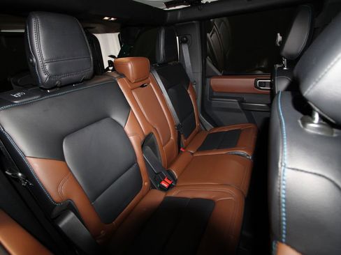 Used 2024 Ford Bronco Outer Banks image 24