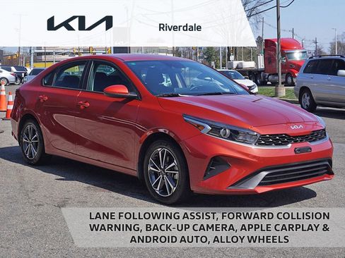 Used 2022 Kia Forte LXS image 1