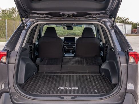 Used 2023 Toyota RAV4 LE image 24