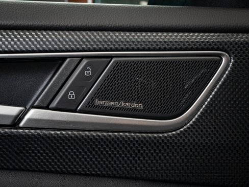 Used 2024 Volkswagen Atlas Cross Sport SEL Premium R-Line image 28