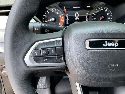Used 2023 Jeep Compass Limited AWD/4WD image 23