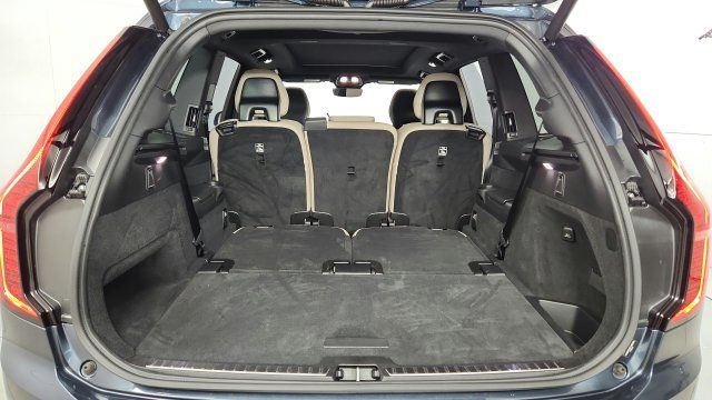Used 2026 Volvo XC90 B6 Plus w/ Protection Package AWD/4WD image 41