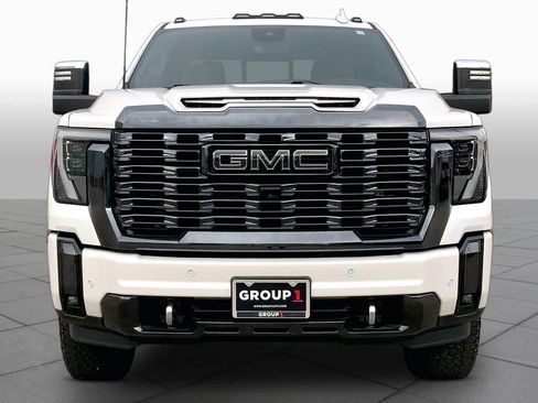 Used 2024 GMC Sierra 2500 Denali Ultimate AWD/4WD image 4