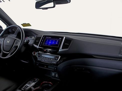 Used 2020 Honda Ridgeline Black Edition image 13