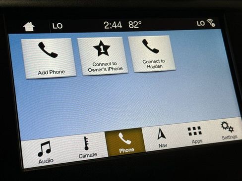 Used 2018 Ford Fusion SE w/ Fusion SE Technology Package image 11