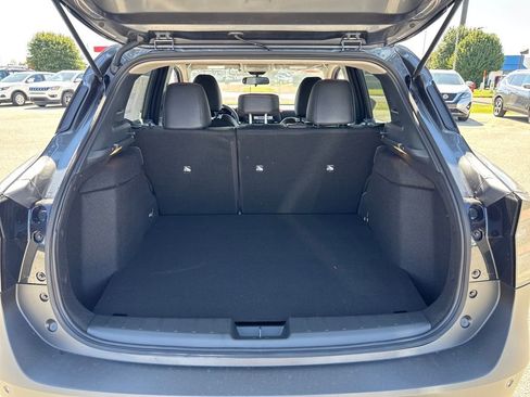 New 2026 Nissan Kicks SR w/ Cold Weather Package image 6