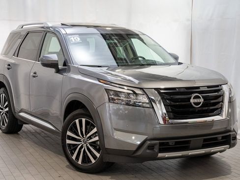 Certified 2023 Nissan Pathfinder Platinum image 1