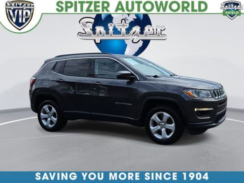 Used 2019 Jeep Compass Latitude w/ Cold Weather Group AWD/4WD image 2