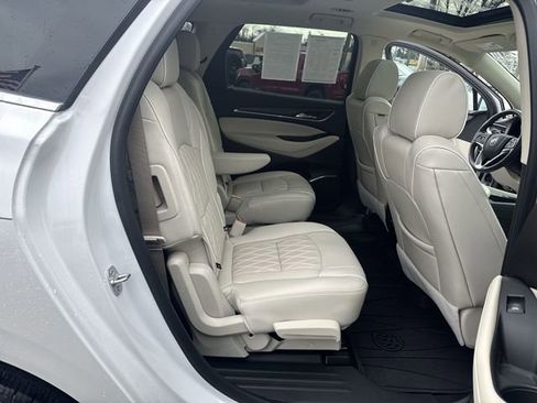 Certified 2024 Buick Enclave Avenir w/ Avenir Technology Package image 28