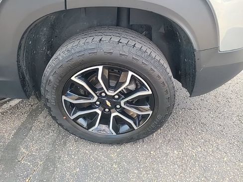 Used 2023 Chevrolet TrailBlazer ACTIV w/ Convenience Package AWD/4WD image 9