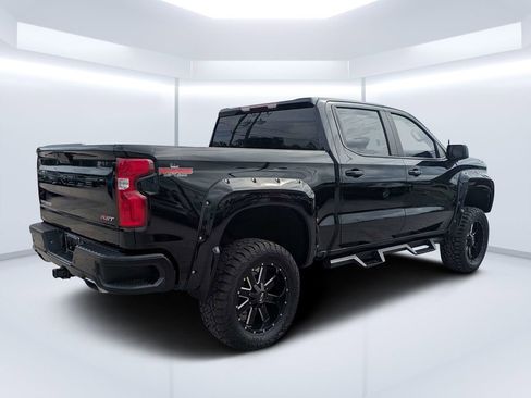 Used 2022 Chevrolet Silverado 1500 RST AWD/4WD image 3