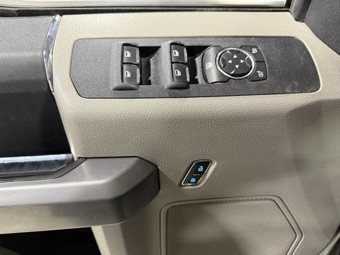 Used 2019 Ford F250 XLT w/ XLT Value Package image 8