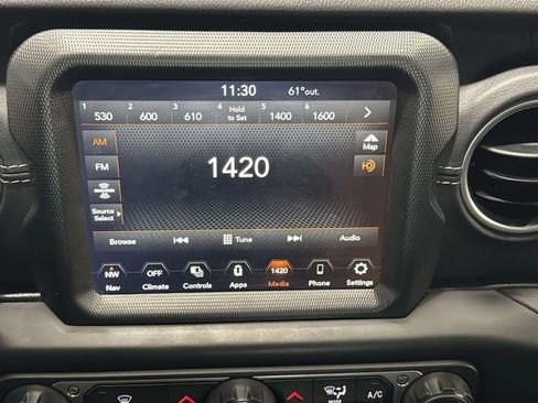 Used 2021 Jeep Wrangler Unlimited Sahara w/ Uconnect 4C Nav & Sound Group AWD/4WD image 28
