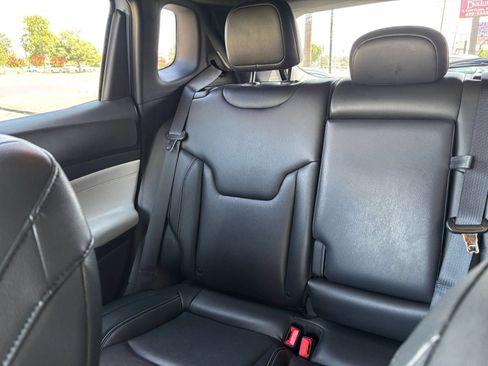 Used 2025 Jeep Compass Limited AWD/4WD image 39