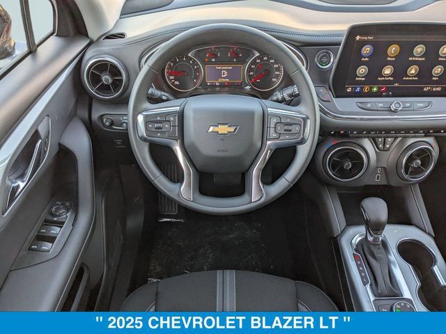 New 2025 Chevrolet Blazer LT w/ Midnight/Sport Edition AWD/4WD image 11