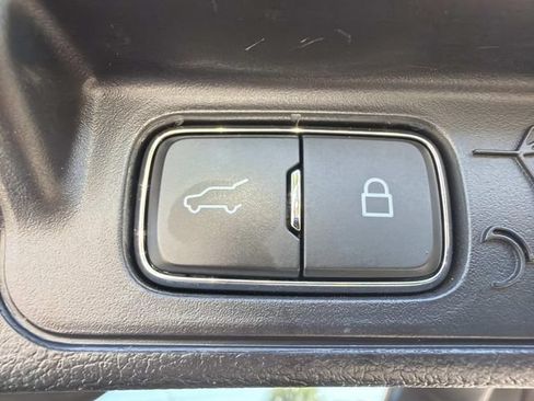 Certified 2025 Ford Explorer ST-Line AWD/4WD image 19