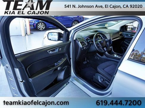 Used 2022 Ford Edge SE w/ Black Appearance Package image 35