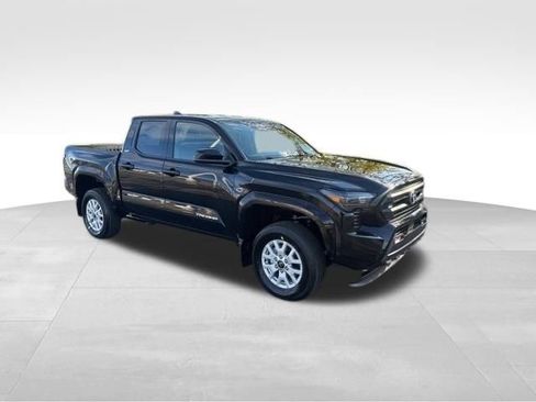 New 2026 Toyota Tacoma SR5 image 8