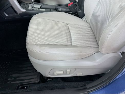 Used 2016 Subaru Forester 2.5i Premium w/ All-Weather Package image 9
